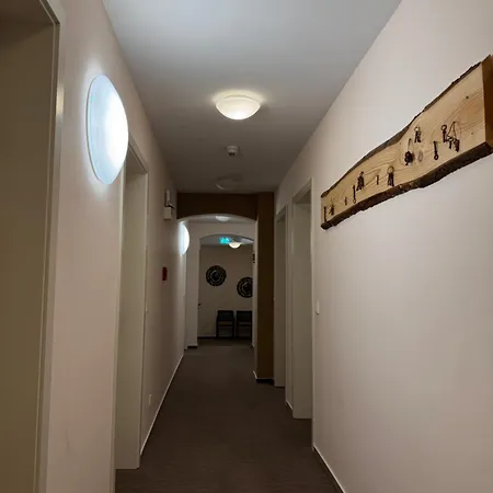 Und Restaurant Zum Deutschen Hause Hotell *