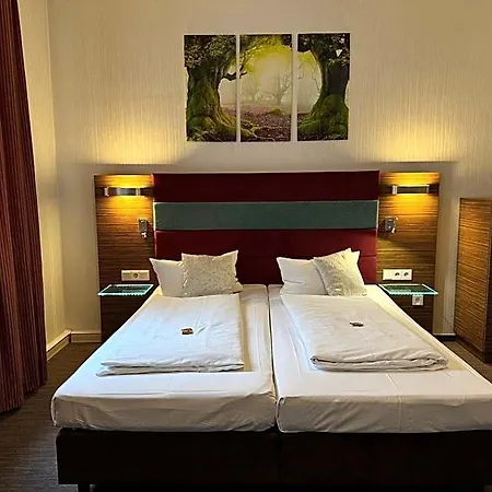 Отель Und Restaurant Zum Deutschen Hause *