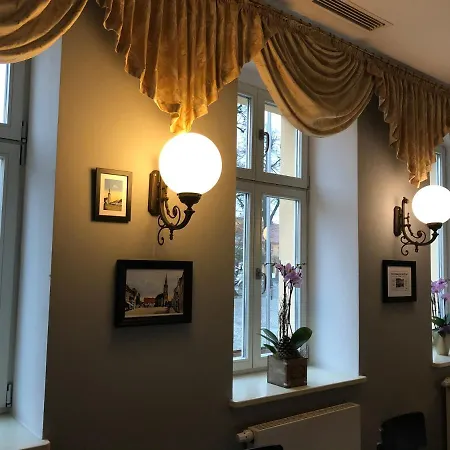 Hotel Und Restaurant Zum Deutschen Hause *