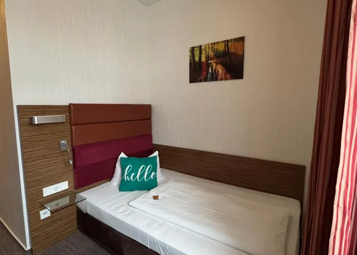 Und Restaurant Zum Deutschen Hause Hotell